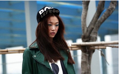 潮人時(shí)尚街拍，平舌棒球帽混搭更潮