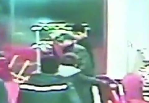 戴鴨舌帽防寒不成，惹出一身傷