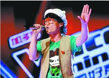 丁克森脫下帽子向音樂(lè)致敬，卻遺憾離開(kāi)舞臺(tái)