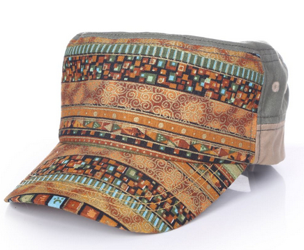 清明出行，女生戴平頂棒球帽很實用