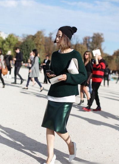 多色針織帽搭配針織衫，讓這個冬季保暖又時尚