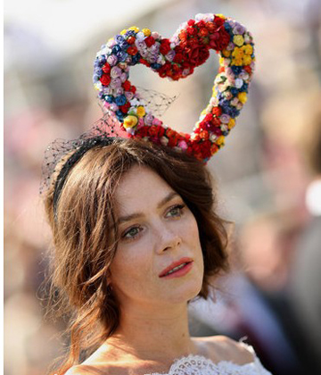 古德伍德賽馬場，女士戴的帽子成靚麗風(fēng)景