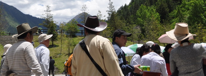 帽廠五一活動(dòng)，戴上帽子去游玩